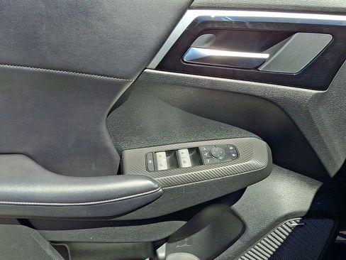Used 2025 Mitsubishi Outlander SE AWD/4WD image 14