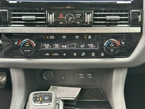 New 2026 Nissan Pathfinder SL image 16