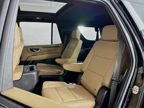 Used 2023 Chevrolet Tahoe Premier AWD/4WD image 21