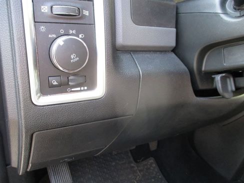 Used 2018 RAM 1500 Big Horn image 17