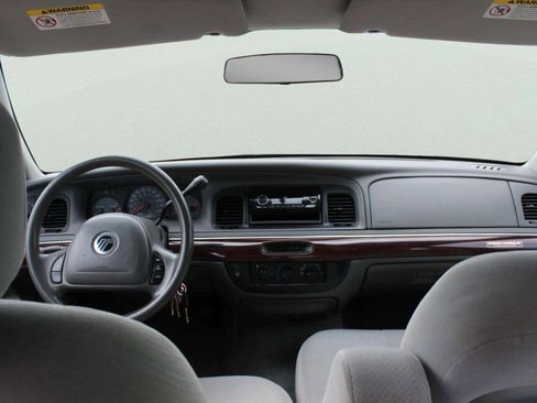 Used 2003 Mercury Grand Marquis GS RWD image 8