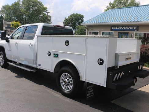 Used 2025 Chevrolet Silverado 2500 LT w/ Convenience Package AWD/4WD image 3