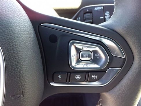 New 2024 VinFast VF 9 Plus image 9