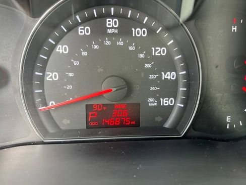 Used 2014 Kia Sorento LX FWD image 12