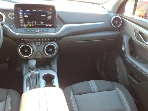 Used 2023 Chevrolet Blazer LT w/ Convenience Package image 9