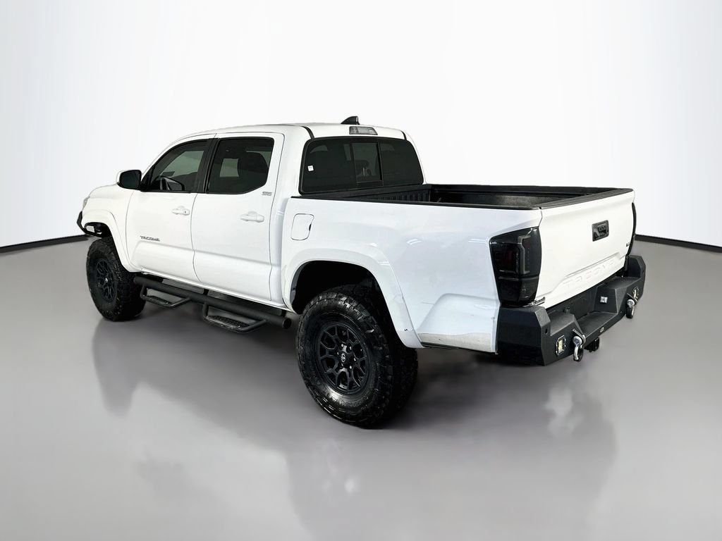 Used 2021 Toyota Tacoma SR5 RWD image 5