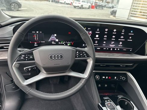New 2025 Audi Q5 Premium image 19