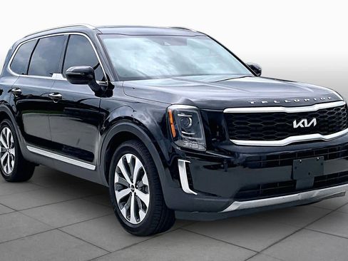 Used 2022 Kia Telluride S AWD/4WD image 3