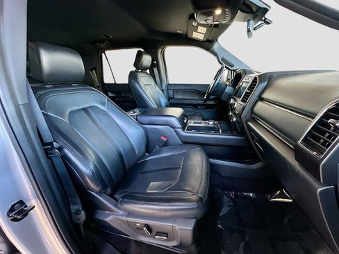 Used 2020 Ford Expedition Max Limited image 30