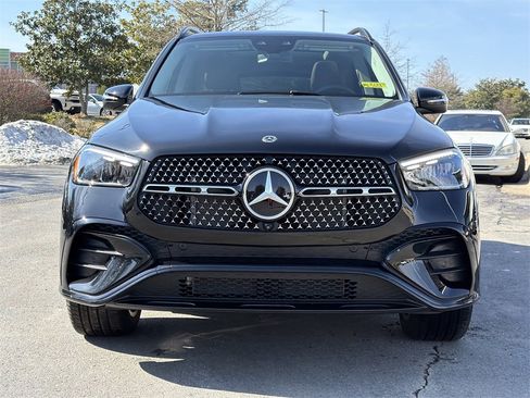 Certified 2025 Mercedes-Benz GLE 350 4MATIC image 8