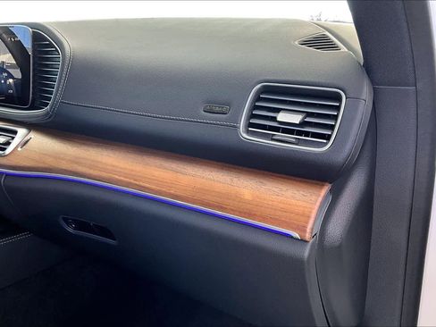 Certified 2024 Mercedes-Benz GLS 450 4MATIC image 19