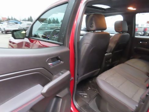 Used 2024 Chevrolet Colorado Z71 w/ Z71 Convenience Package 2 image 22