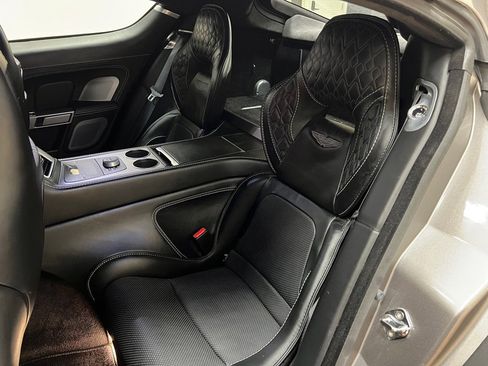 Used 2015 Aston Martin Rapide S image 32