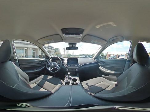 Used 2026 Nissan Altima 2.5 SV FWD image 42