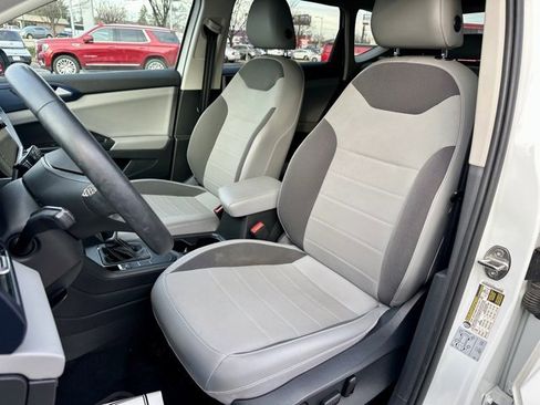 Used 2022 Volkswagen Taos SE image 13