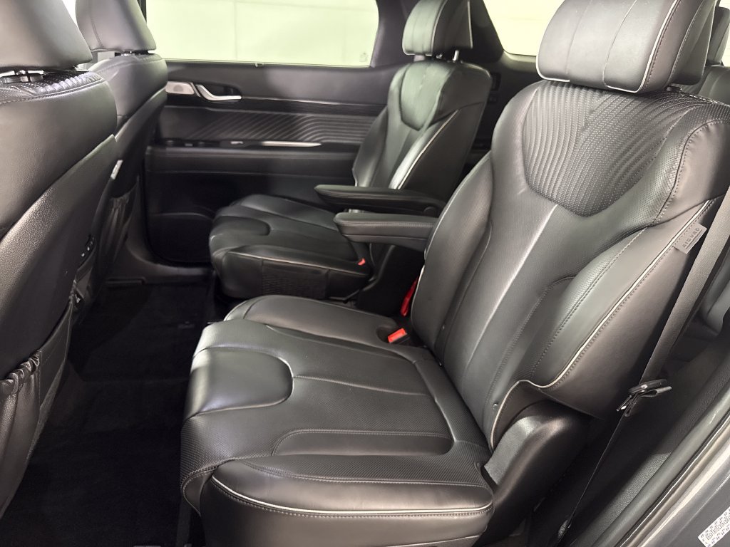 Used 2025 Hyundai Palisade Calligraphy FWD image 15