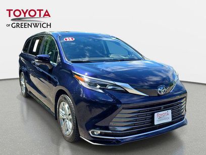 Certified 2023 Toyota Sienna Platinum