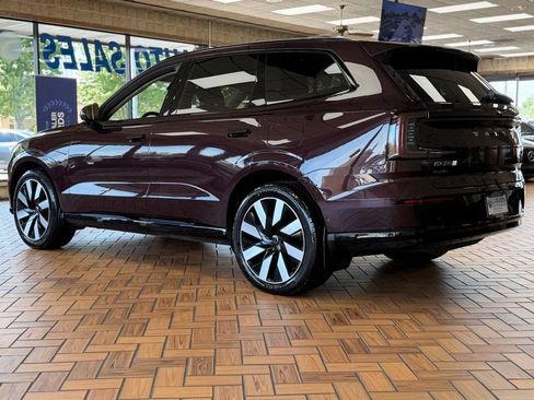 Used 2025 Volvo EX90 Ultra AWD/4WD image 6