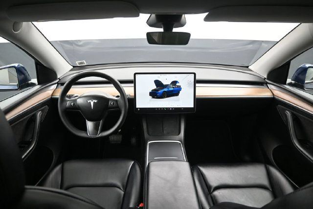 Used 2023 Tesla Model Y Long Range AWD/4WD image 9
