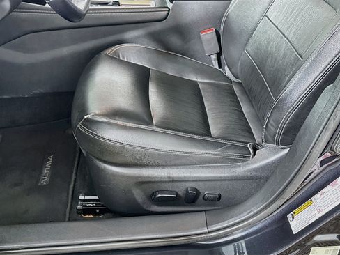 Used 2019 Nissan Altima 2.5 SL FWD image 21