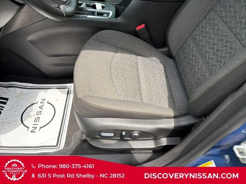 Used 2024 Chevrolet Equinox LT AWD/4WD image 14