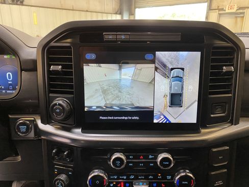 Used 2025 Ford F150 Lariat w/ Equipment Group 501A Mid image 45