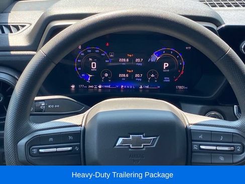 Certified 2024 Chevrolet Colorado Trail Boss w/ Advanced Trailering Package AWD/4WD image 8