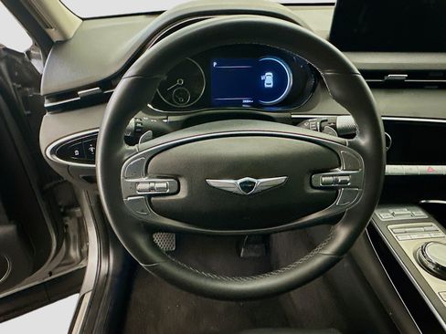 Used 2025 Genesis GV70 2.5T image 18
