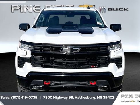 Used 2024 Chevrolet Silverado 1500 LT Trail Boss image 3