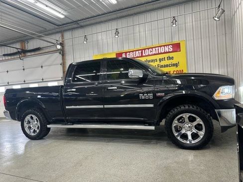 Used 2016 RAM 1500 Laramie w/ Convenience Group AWD/4WD image 2