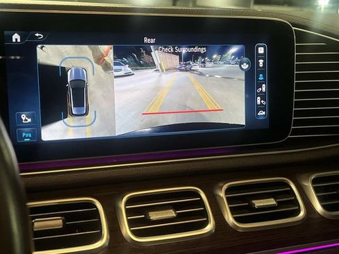 Used 2024 Mercedes-Benz GLE 350 4MATIC w/ 3rd Row Seat Package image 17