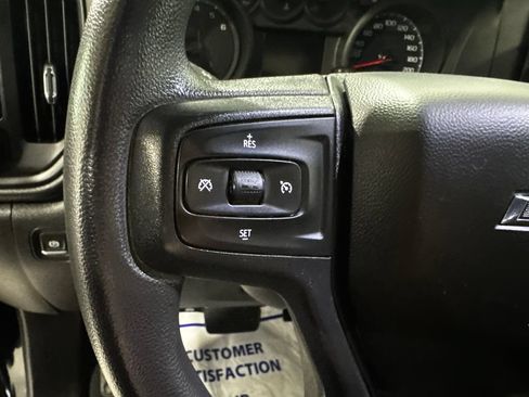 Used 2022 Chevrolet Silverado 1500 Custom Trail Boss w/ LPO, Dark Essentials Package AWD/4WD image 6