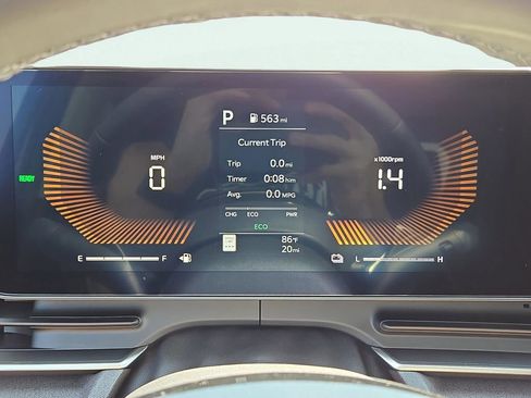 New 2026 Kia Carnival EX image 32