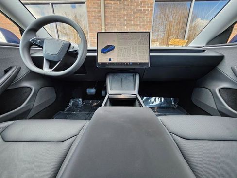 Used 2025 Tesla Model 3 Long Range image 33