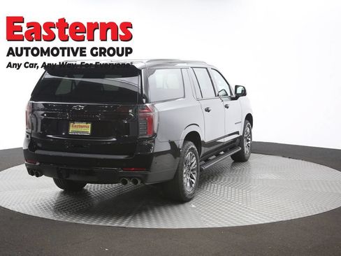 Used 2025 Chevrolet Suburban Z71 AWD/4WD image 44