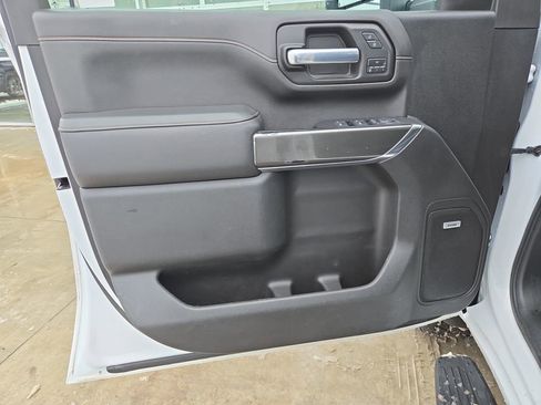 Used 2020 GMC Sierra 2500 AT4 w/ AT4 Premium Package image 12