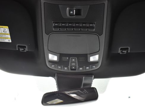 Used 2022 Ford F250 Lariat w/ Black Appearance Package image 27