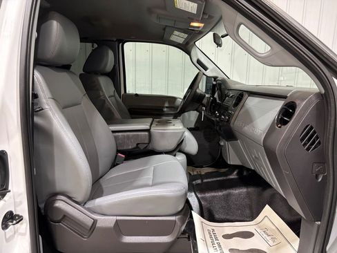 Used 2013 Ford F250 XL w/ Skid Plate Pkg image 12