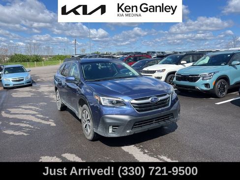 Used 2020 Subaru Outback Premium AWD/4WD image 3