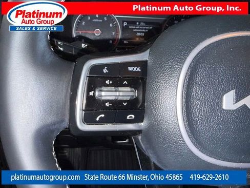 Used 2022 Kia Sorento S image 16