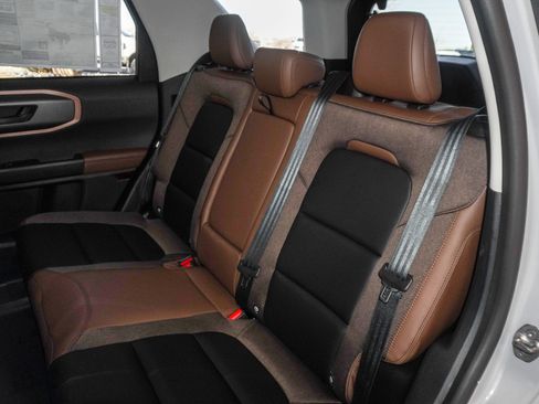 New 2026 Ford Bronco Sport Outer Banks w/ Sasquatch Outer Banks Package AWD/4WD image 37