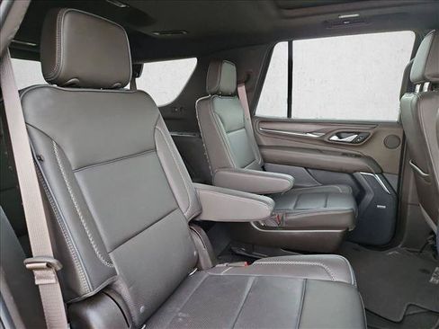 Used 2022 GMC Yukon Denali RWD image 22