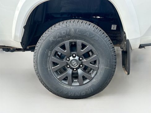 Used 2021 Toyota Tacoma SR5 image 11