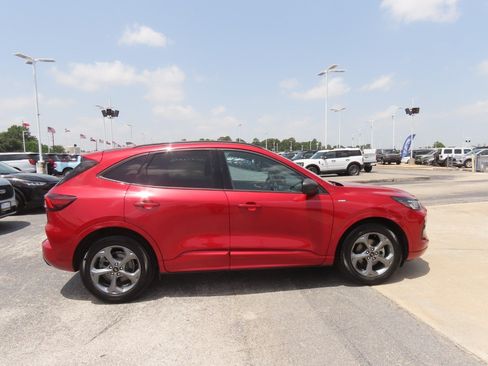 Used 2024 Ford Escape ST-Line w/ Equipment Group 301A FWD image 40