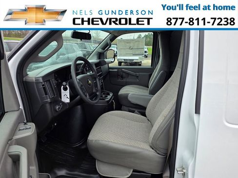New 2026 Chevrolet Express 3500 Extended RWD image 14