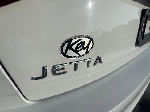 Used 2023 Volkswagen Jetta S image 33