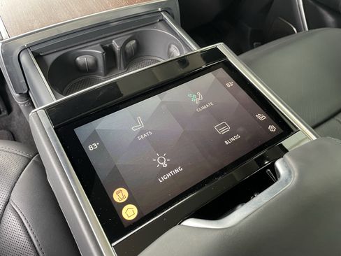 Certified 2023 Land Rover Range Rover Autobiography image 32