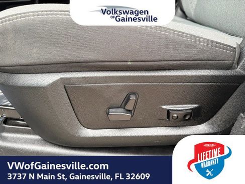 Used 2024 RAM 2500 Big Horn image 18