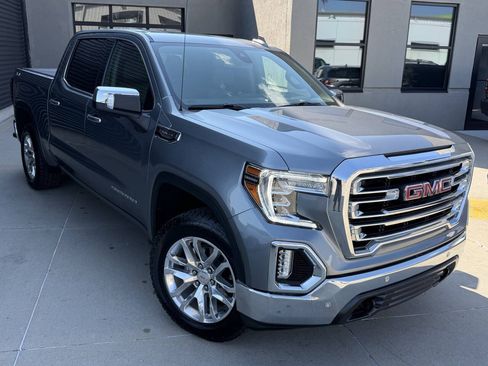 Used 2022 GMC Sierra 1500 SLT w/ SLT Premium Plus Package AWD/4WD image 6