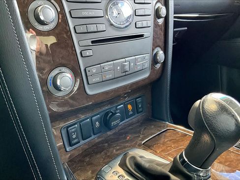Used 2017 INFINITI QX80 2WD w/ Driver Assistance Package image 34
